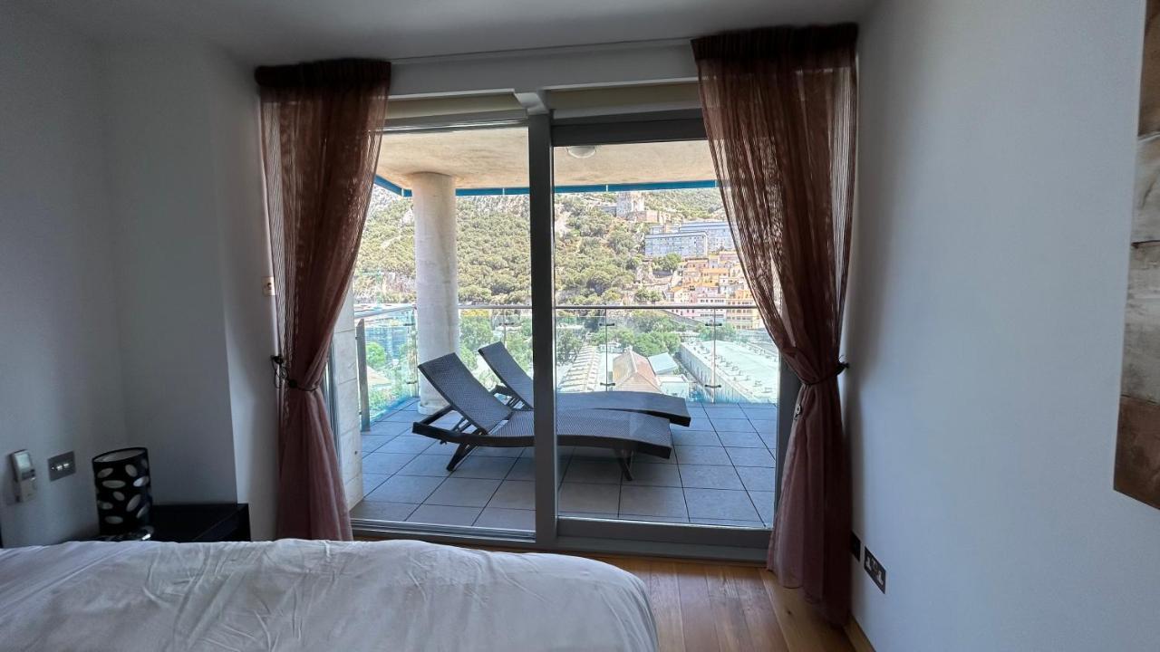 Ocean Village Luxury 2 Bed 2 Bath Apartment - Amazing Views - Pools And Jacuzzis Gibilterra Esterno foto