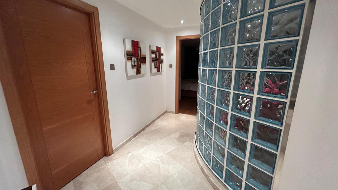 Ocean Village Luxury 2 Bed 2 Bath Apartment - Amazing Views - Pools And Jacuzzis Gibilterra Esterno foto