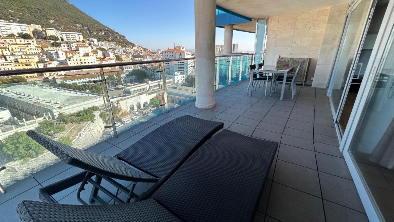 Ocean Village Luxury 2 Bed 2 Bath Apartment - Amazing Views - Pools And Jacuzzis Gibilterra Esterno foto