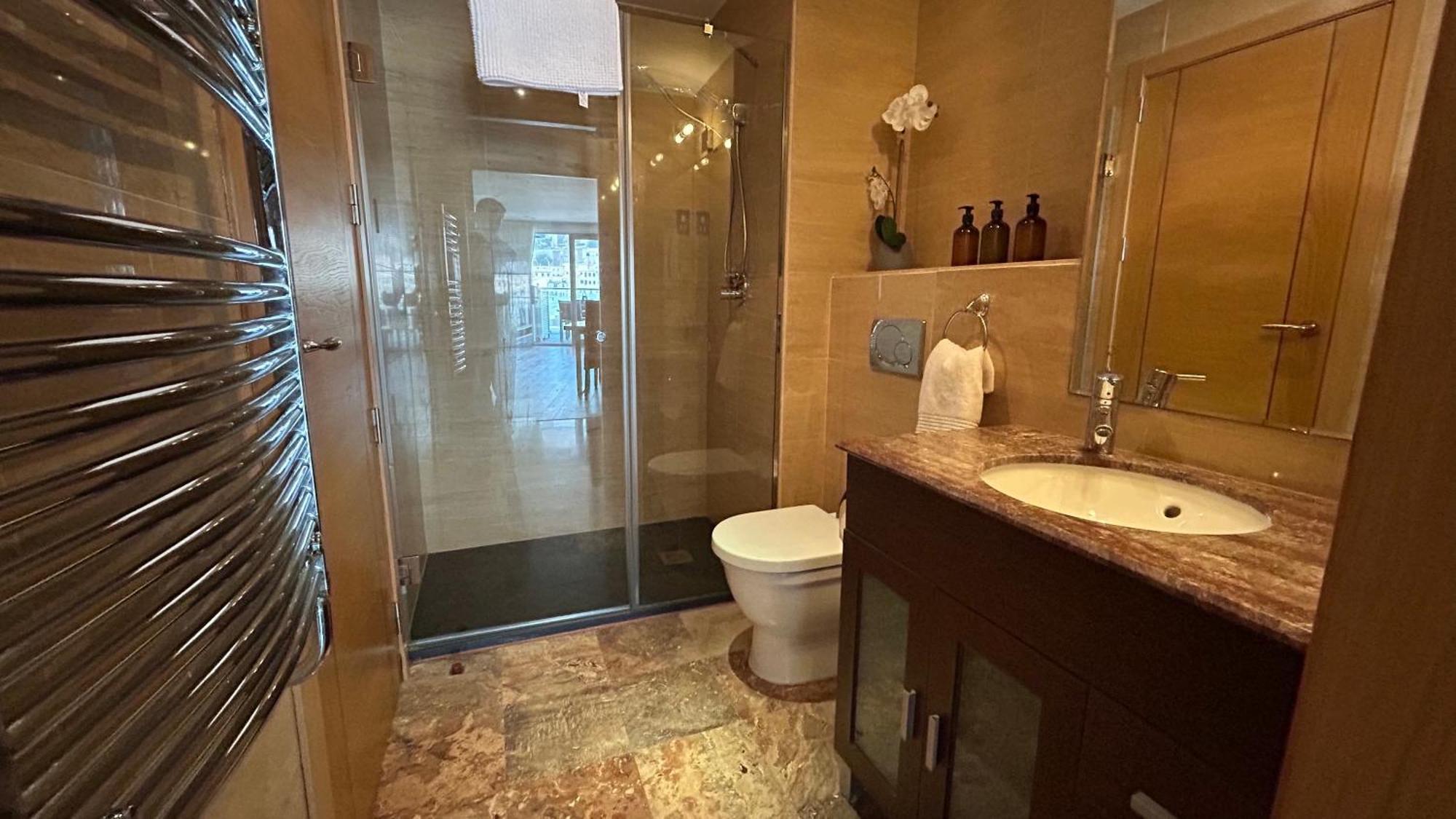 Ocean Village Luxury 2 Bed 2 Bath Apartment - Amazing Views - Pools And Jacuzzis Gibilterra Esterno foto